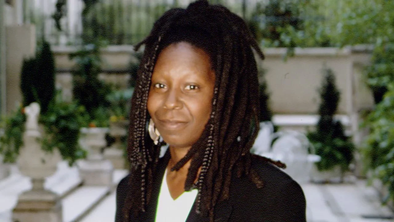 Whoopie Goldberg's late-night show ran in syndication for one season in the early 1990s. 