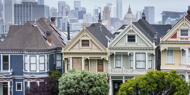 San Francisco victorian-style homes