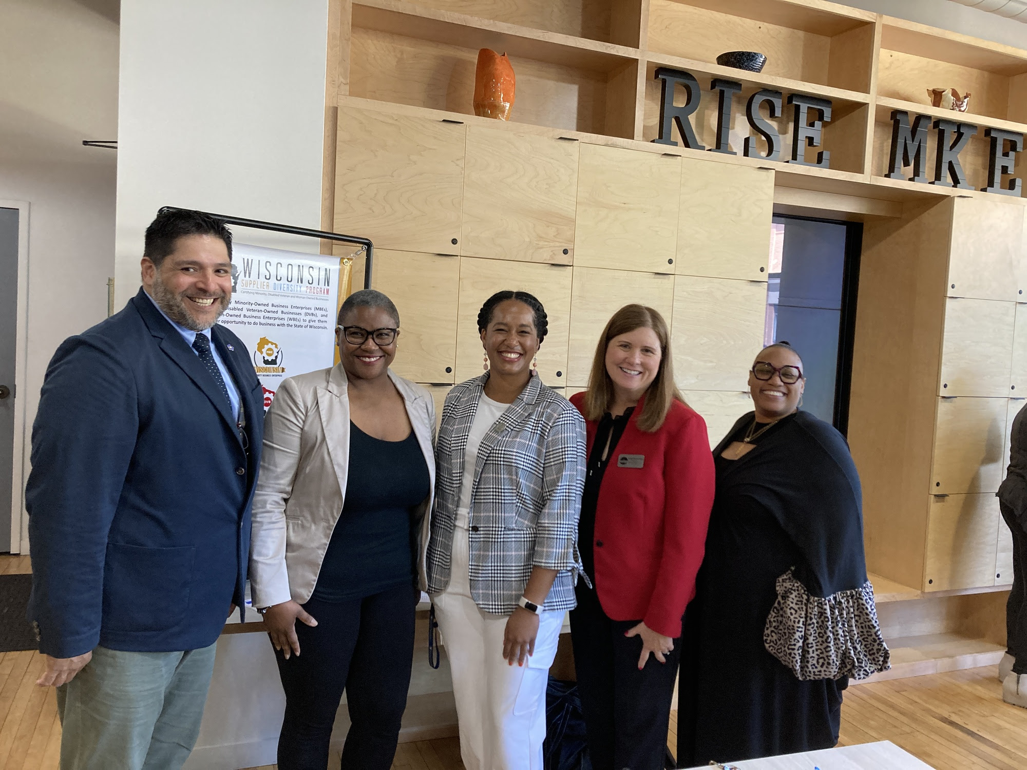 Alex Ysquierdo, Director of the Wisconsin Supplier Diversity Program, talks about the program during a roundtable discussion.