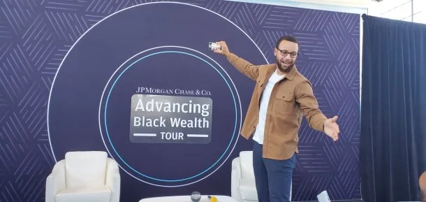 Stephen Curry takes a selfie at JPMorgan Chase's Advancing Black Wealth Tour in Oakland, California, on Aug. 12, 2023. CBM photo by Antonio Ray Harvey.
