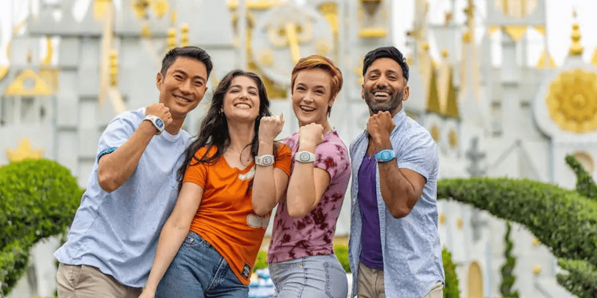 Guests with MagicBands in front of 