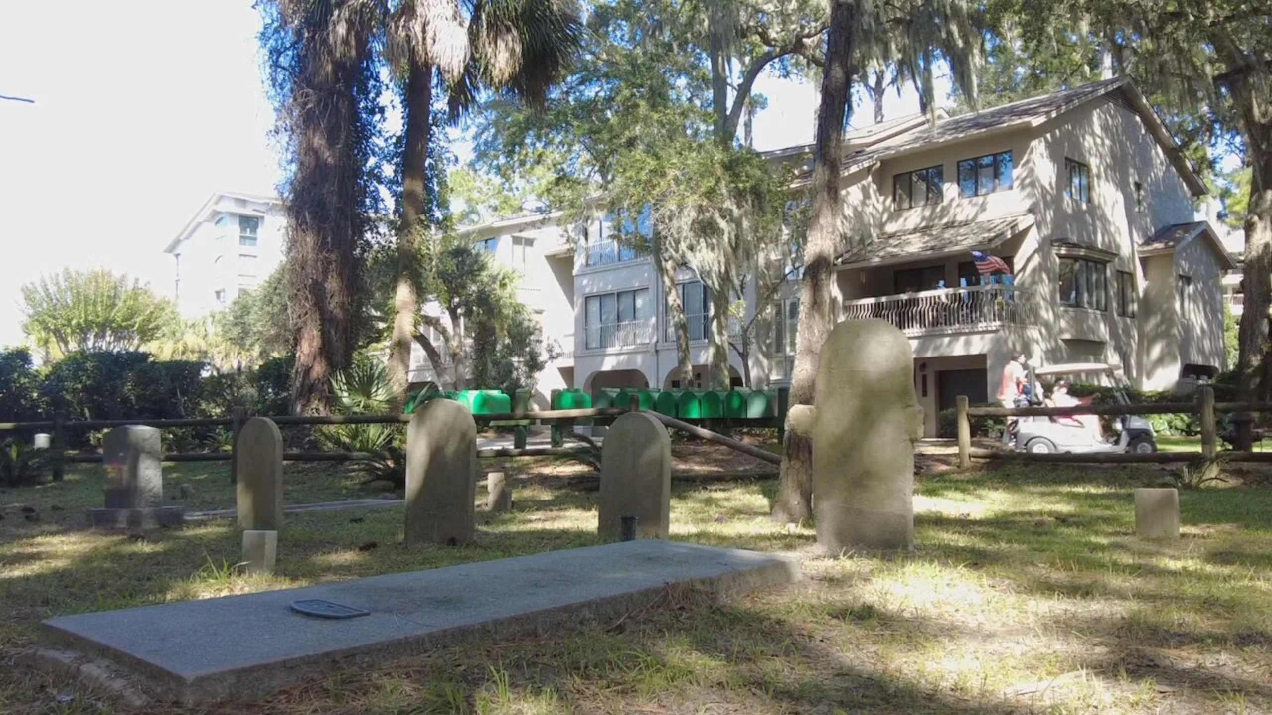 PHOTO: A Gullah community cemetery is surrounded by luxury hotels and condominiums off the 18th hole of a golf course on Hilton Head Island's south end.