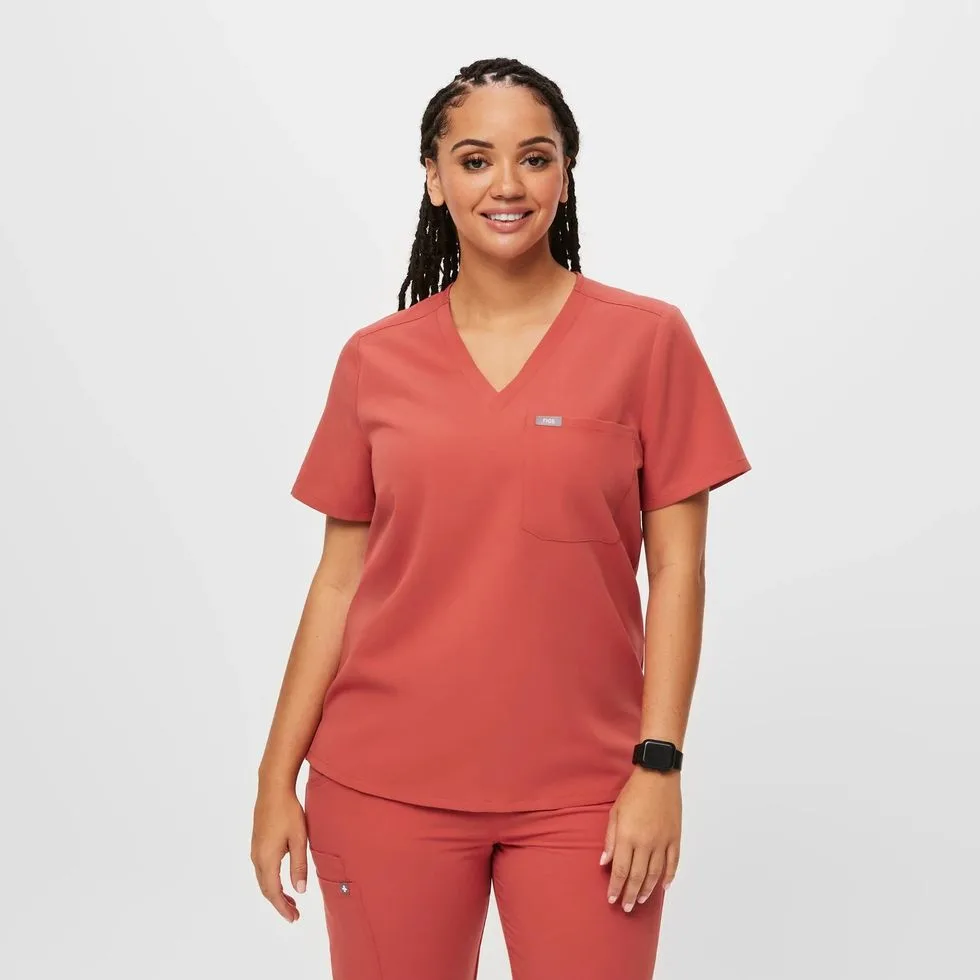 Catarina One-Pocket Scrub Top