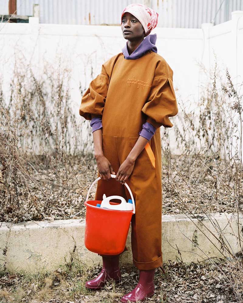 OMONDI Jumpsuit and rainboots