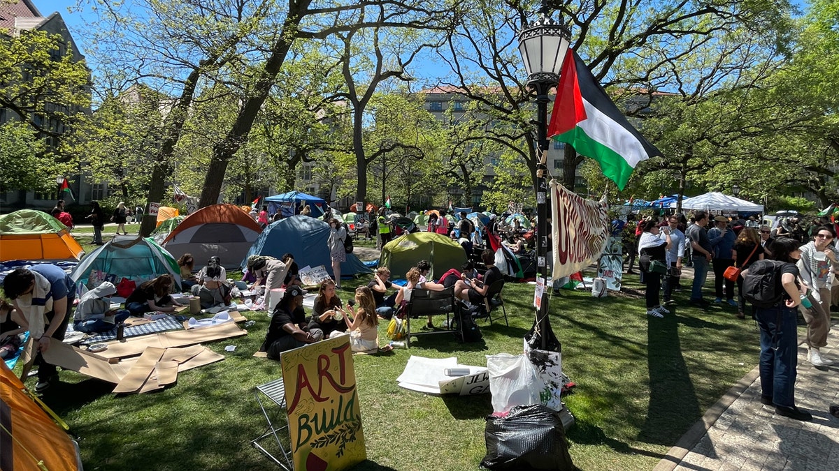University of Chicago encampment