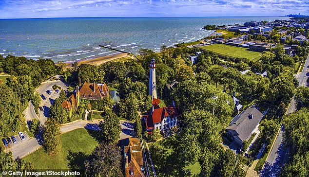 An aerial shot of Evanston, an affluent suburb of Chicago